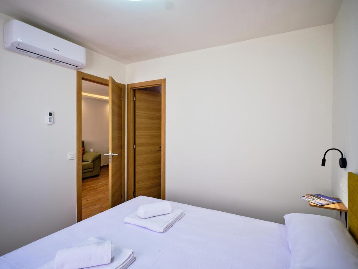 Leo Home- Bright & Centric 3 Bedrooms Apartment With Private Parking Included Málaga Exterior foto