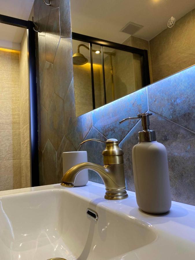 Leo Home- Bright & Centric 3 Bedrooms Apartment With Private Parking Included Málaga Exterior foto